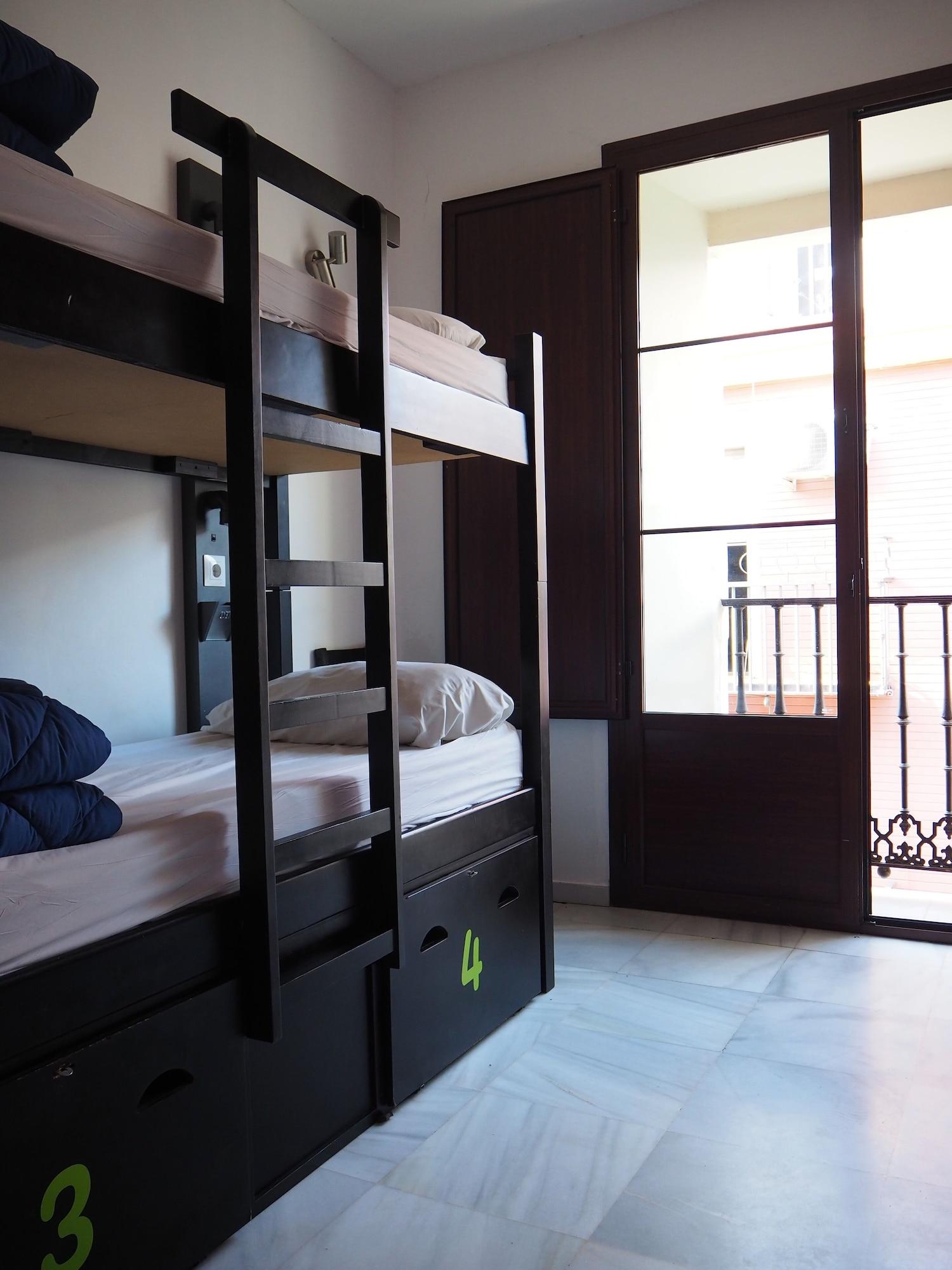 Oasis Mochileros' Palace Hostal *