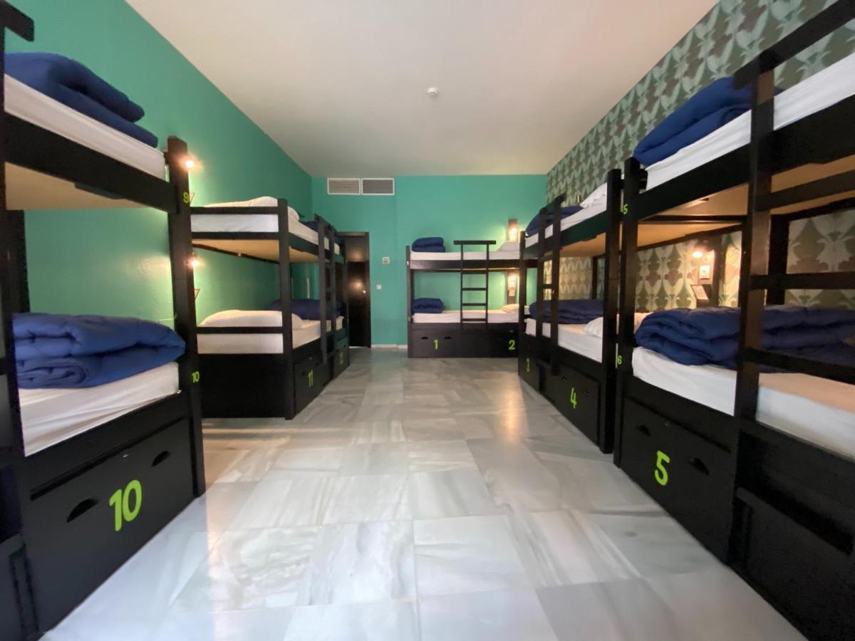 Hostal Oasis Mochileros' Palace Sevilla